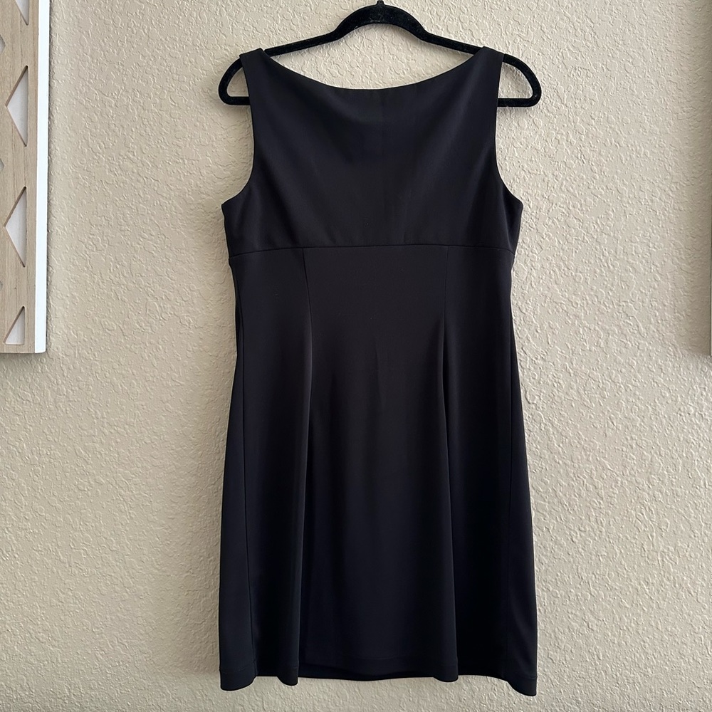 Donated — Last chance 💙5/$25💙 BCBG perfect little black dress L - Picture 2 of 5